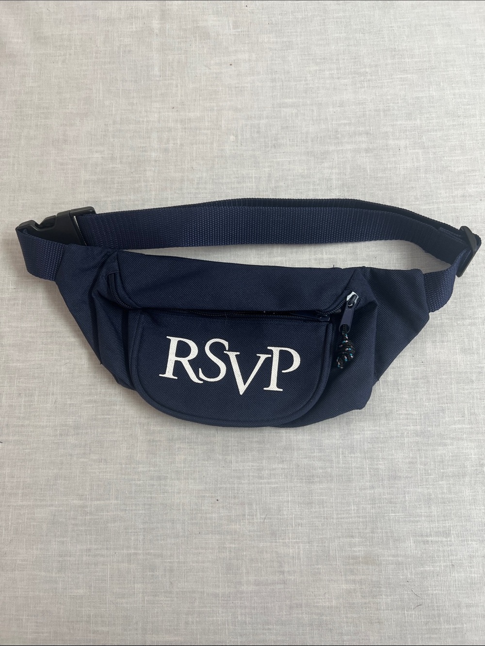 🌞 RSVP Navy Bum Bag Belt Bag Fanny Pack Hands free Workout pouch White RSVP Logo